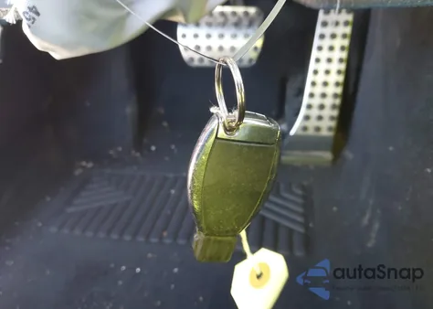 2013 Mercedes-Benz C 300 Luxury 4Matic/Sport 4Matic z USA, uszkodzony, nr VIN WDDGF8AB4DA785799